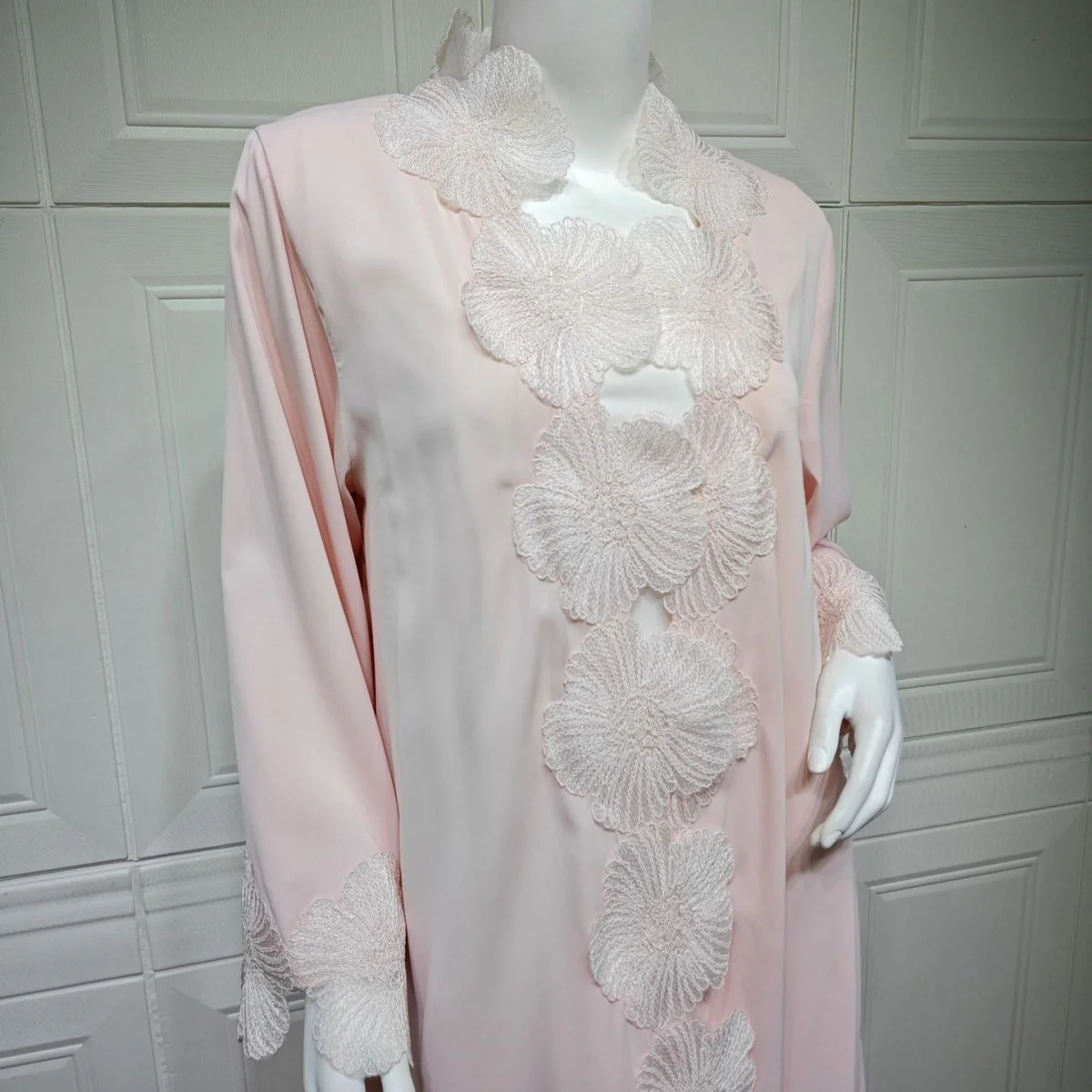 loral Appliqué Open Abaya (MOA286) - Image 8
