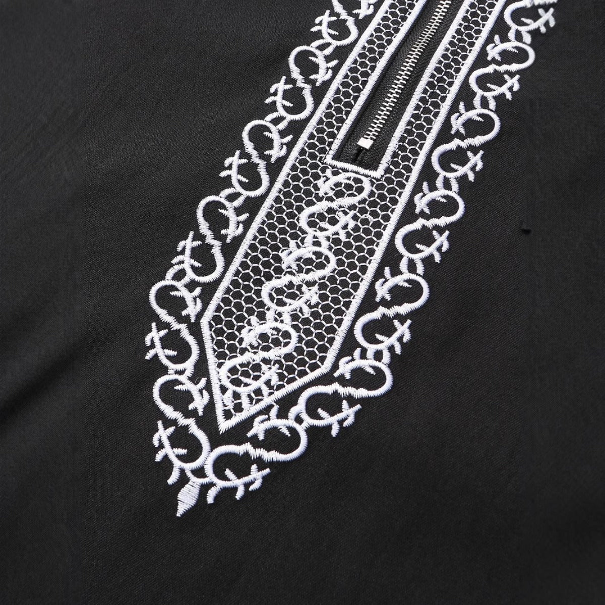 Luxury Loose Fit Hooded Premium Embroidered Men's Thobe Robe with Zipper & Islamic Calligraphy Design (MT024) - Image 6