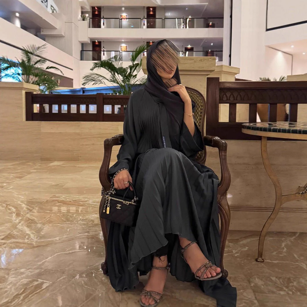 Luxury Pleated Open Abaya Collection (MOA199) - Image 4