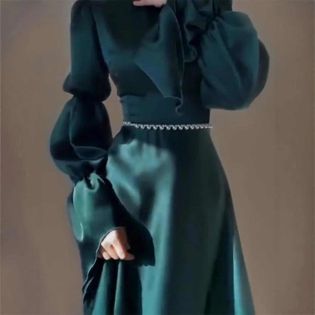 Luxury Slim-Fit Long Sleeve Dress Abaya | Emerald Green Maxi Dress (MA217) - Image 2