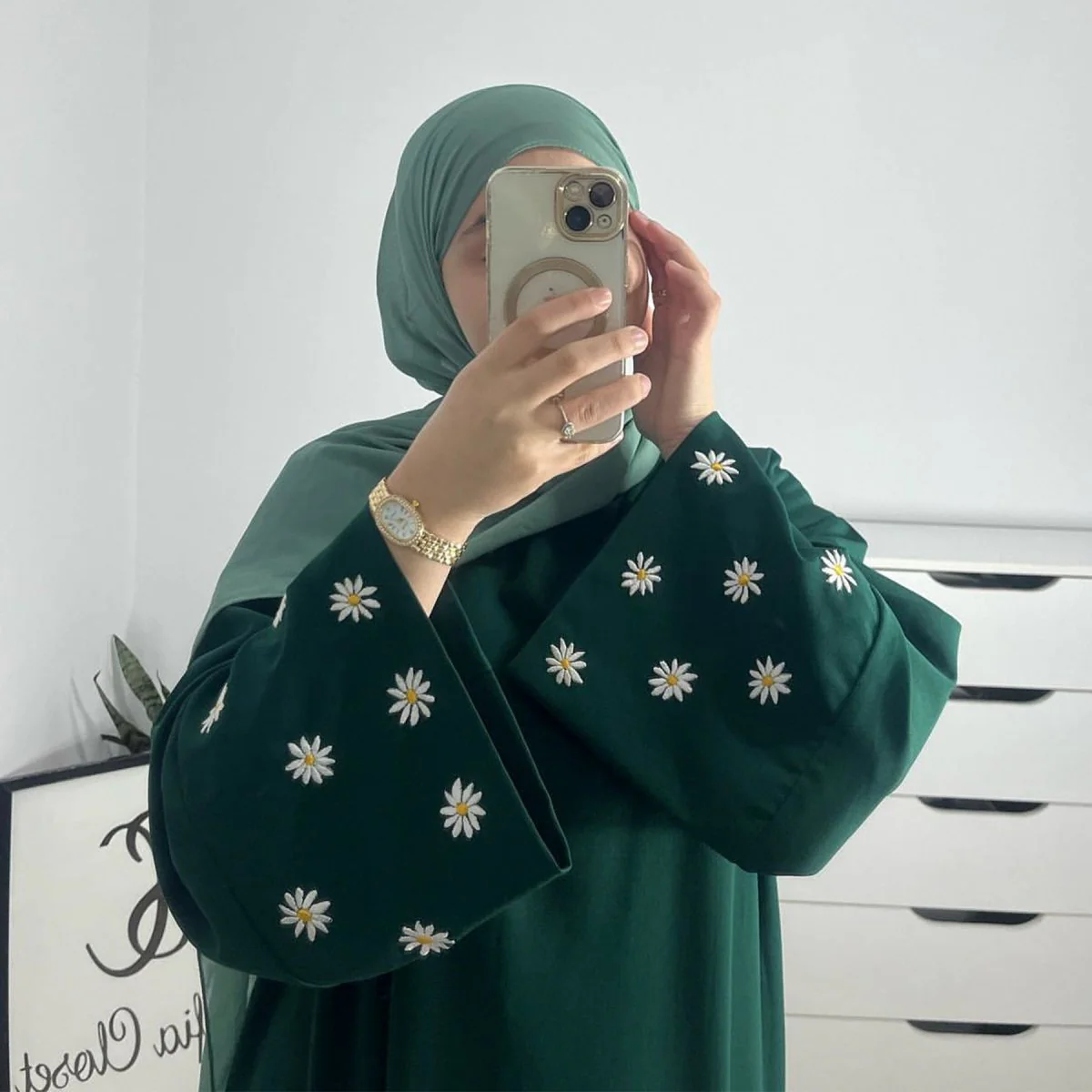 Daisy-Embroidered Abaya (MA089) - Image 5