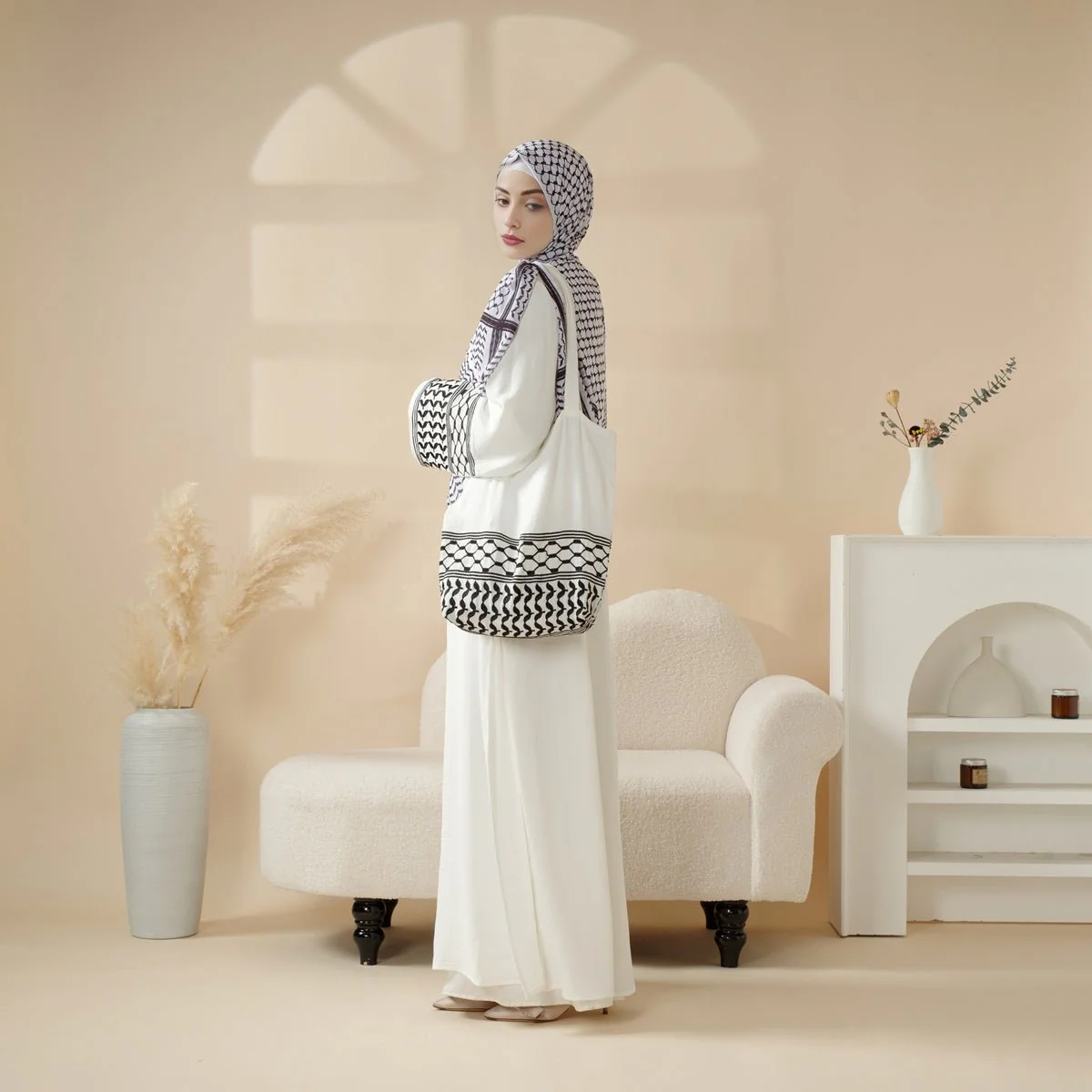 Palestinian Keffiyeh-Inspired Abaya with Matching Crossbody Bag Keffiyeh Abaya (MA131) - Image 6