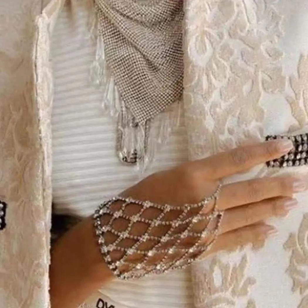 MAC029 Stunning Rhinestone Finger Bracelet - Image 5