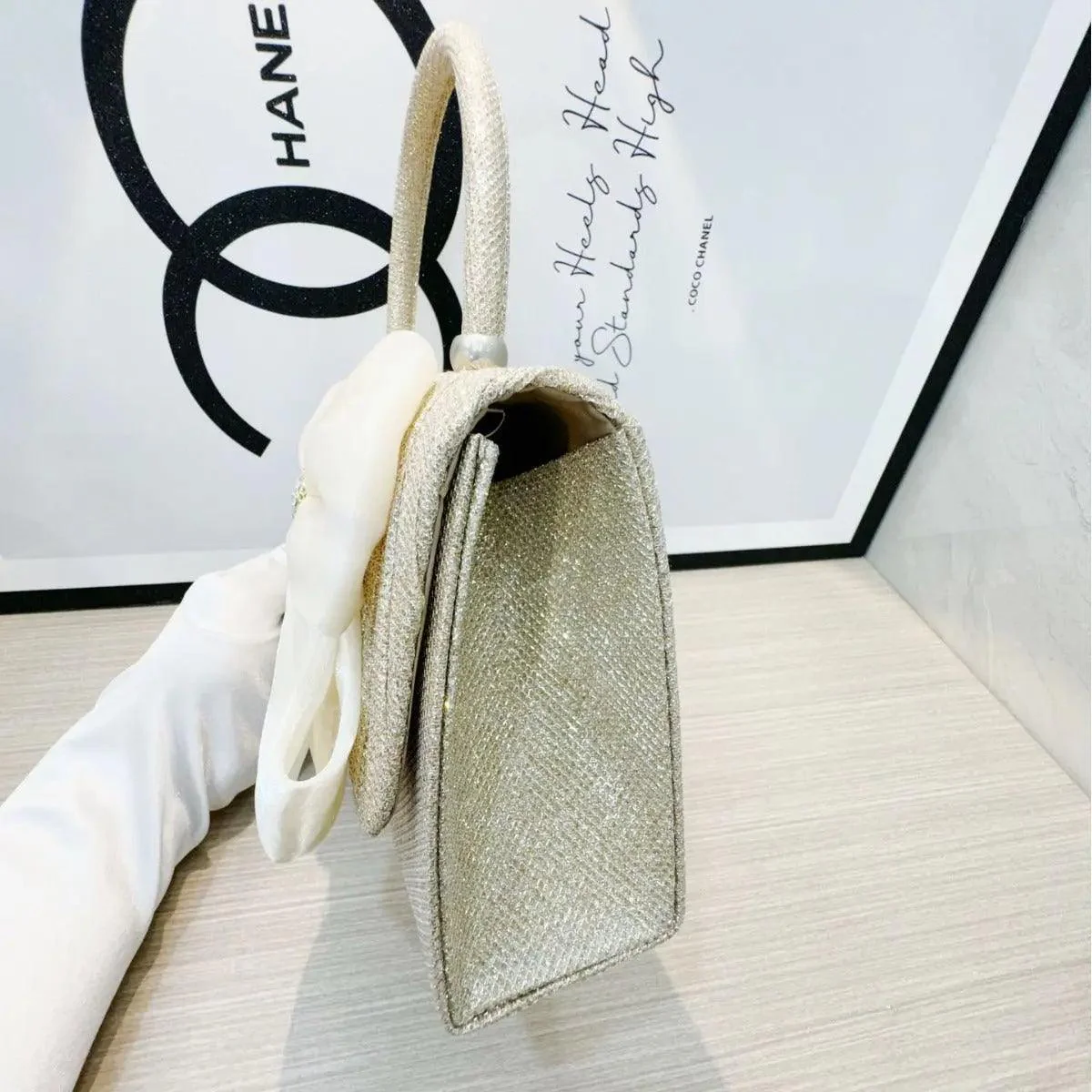 MAC060 White Bowknot Portable Shoulder Bag Big Bow Design Underarm Bags - Image 2
