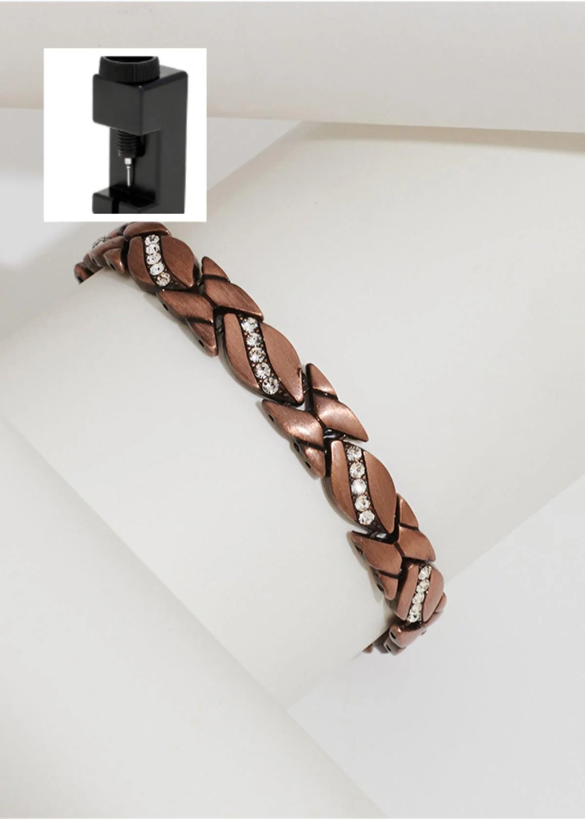 MAC083 Leaf Brushed Creative Magnet Bracelet - Image 5