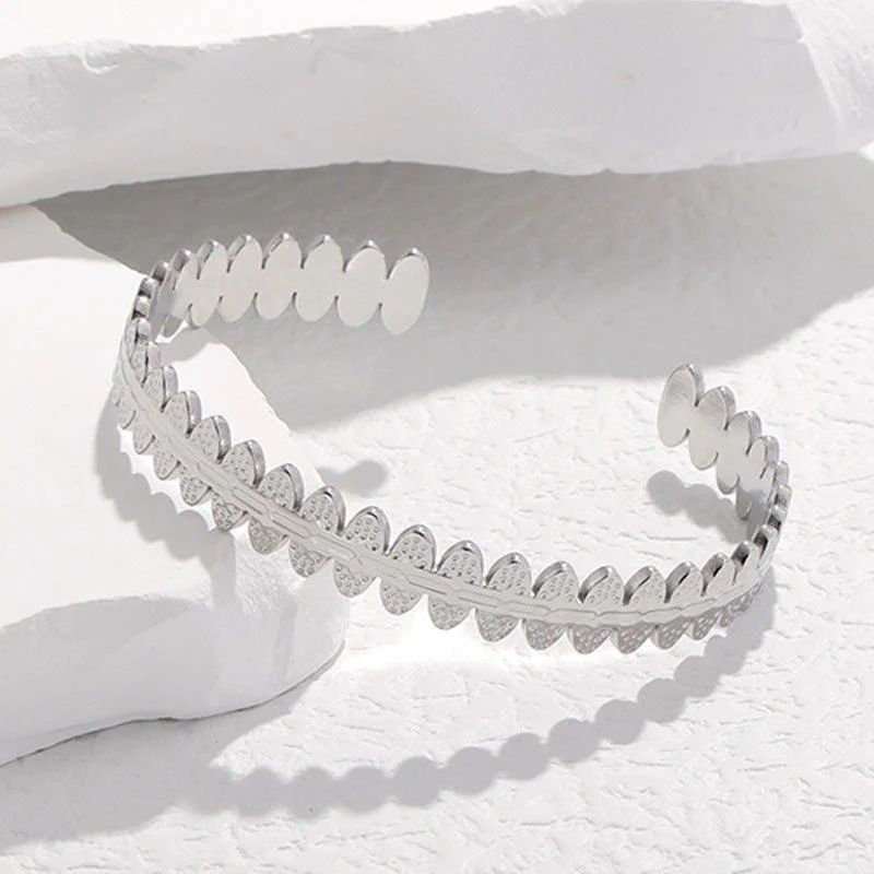 MAC143 Titanium Steel Colorfast Adjustable Bracelet - Image 10