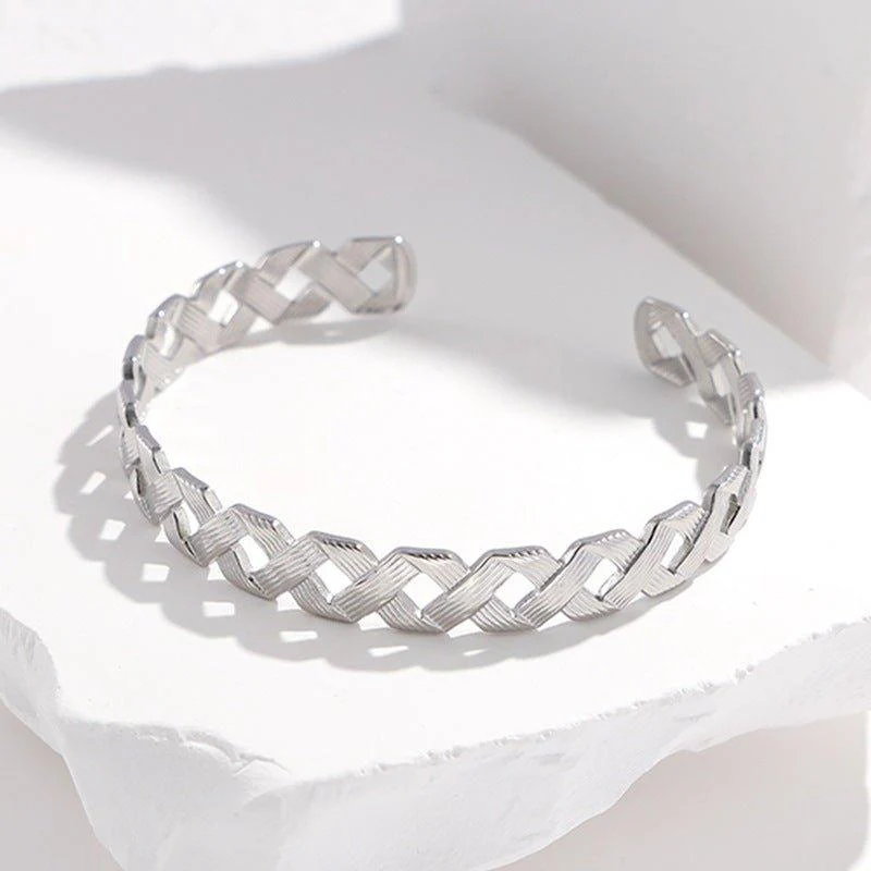 MAC143 Titanium Steel Colorfast Adjustable Bracelet - Image 20
