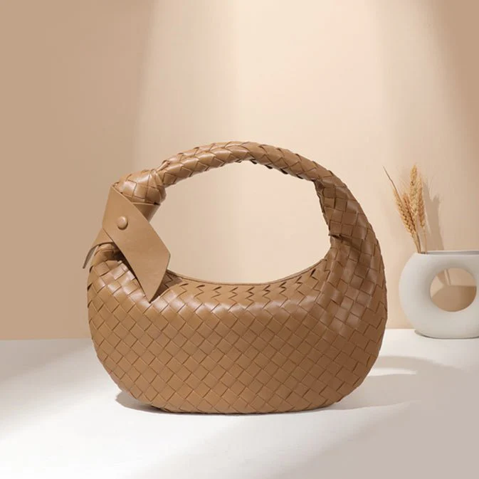 MAC168 Simple And Sstylish Woven Leather Handbag(No bow)