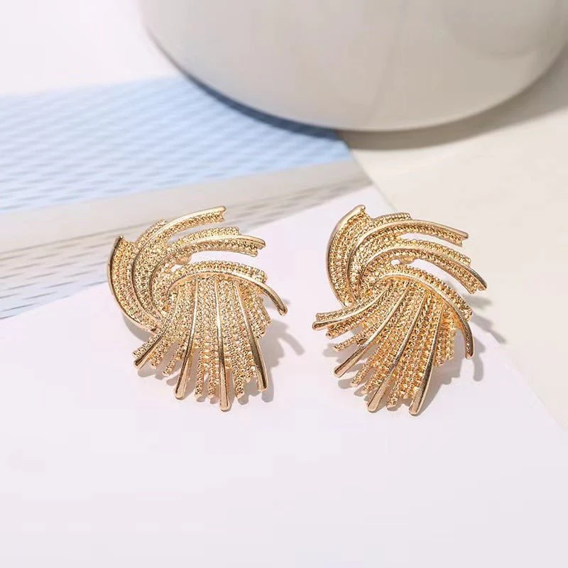 MAC171  High-end And Unique Geometric Metal Earrings - Image 6