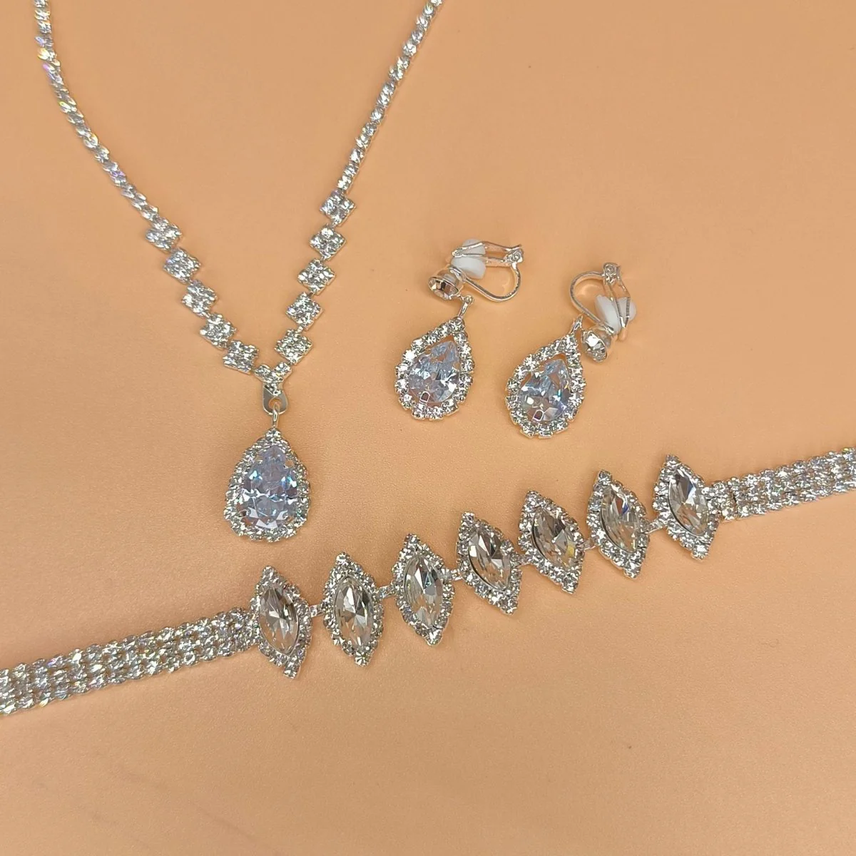 MAC181 Brilliant Full Diamond Zircon Drop Necklace And Earrings - Image 10