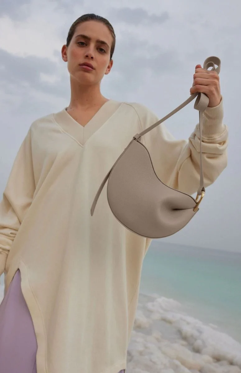 MAC182 Lychee Textured One-Shoulder Crossbody Saddle Bag - Image 7