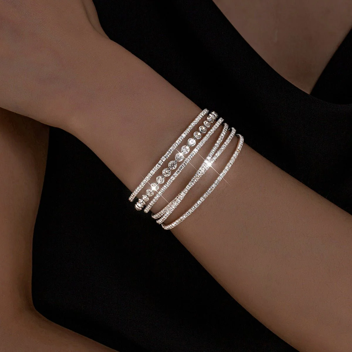 MAC184 Fashionable Rhinestone Stretch Diamond Bracelet - Image 2