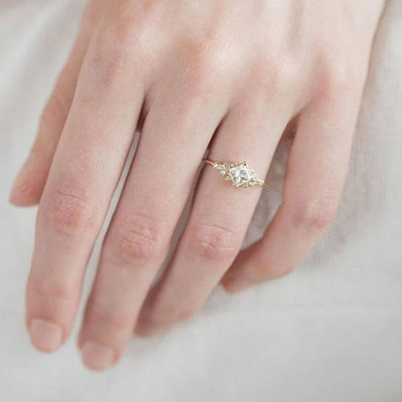 Luxurious Square Zirconia Ring(MAC196) - Image 4