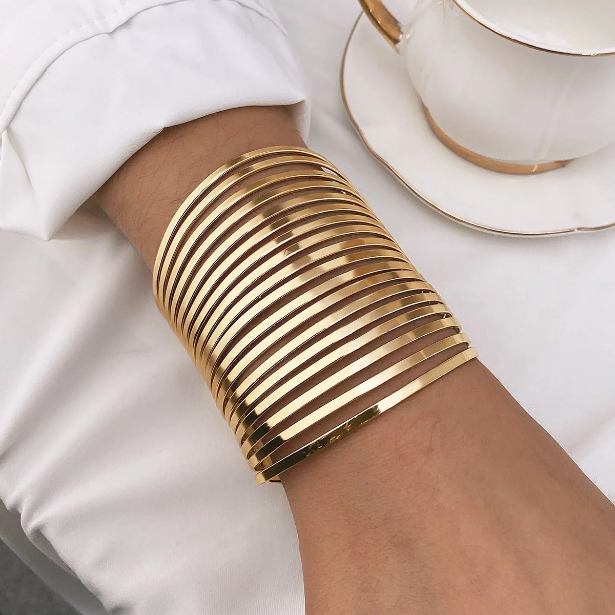 Bohemian Style Exaggerated Alloy Bracelet(MAC205) - Image 11