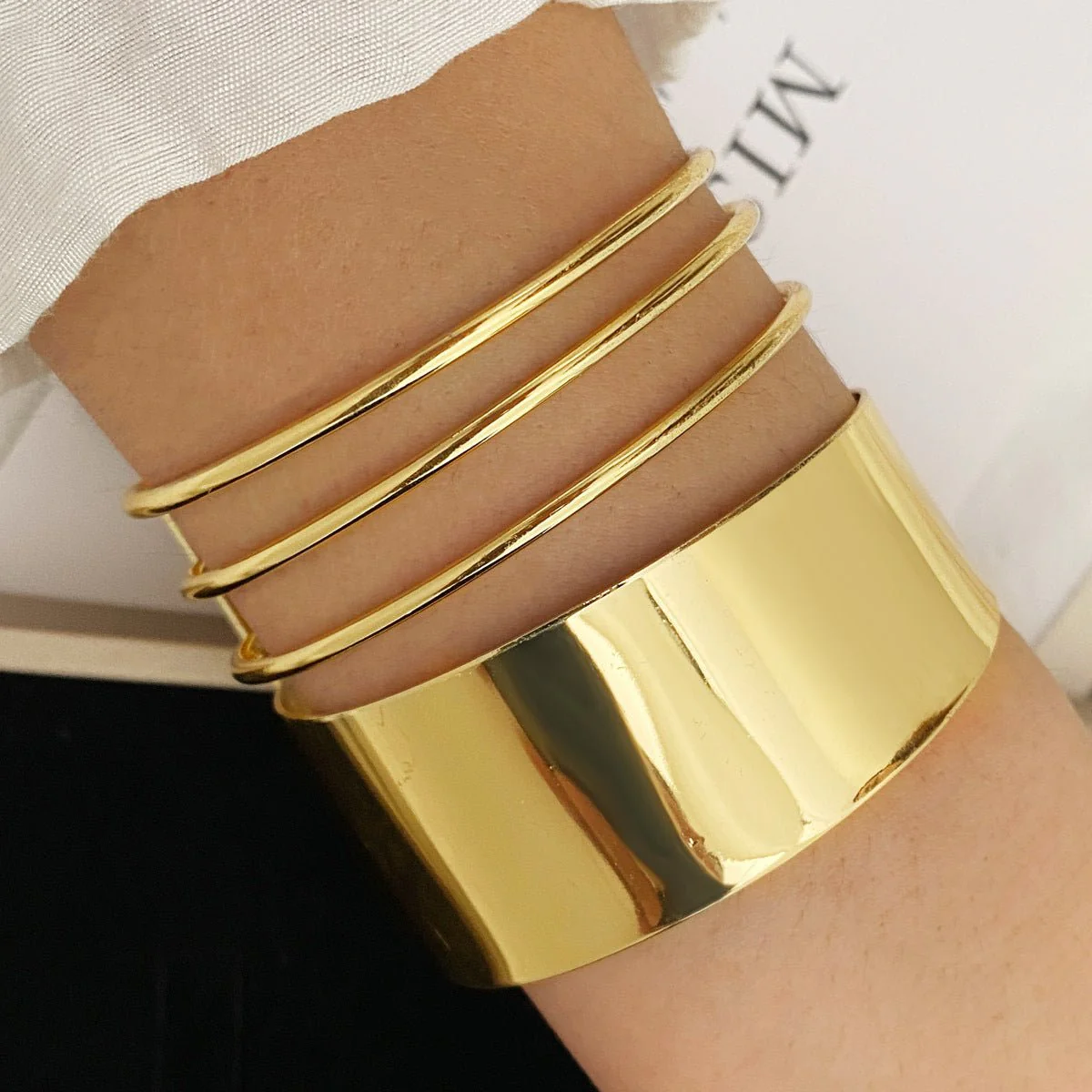Bohemian Style Exaggerated Alloy Bracelet(MAC205) - Image 5