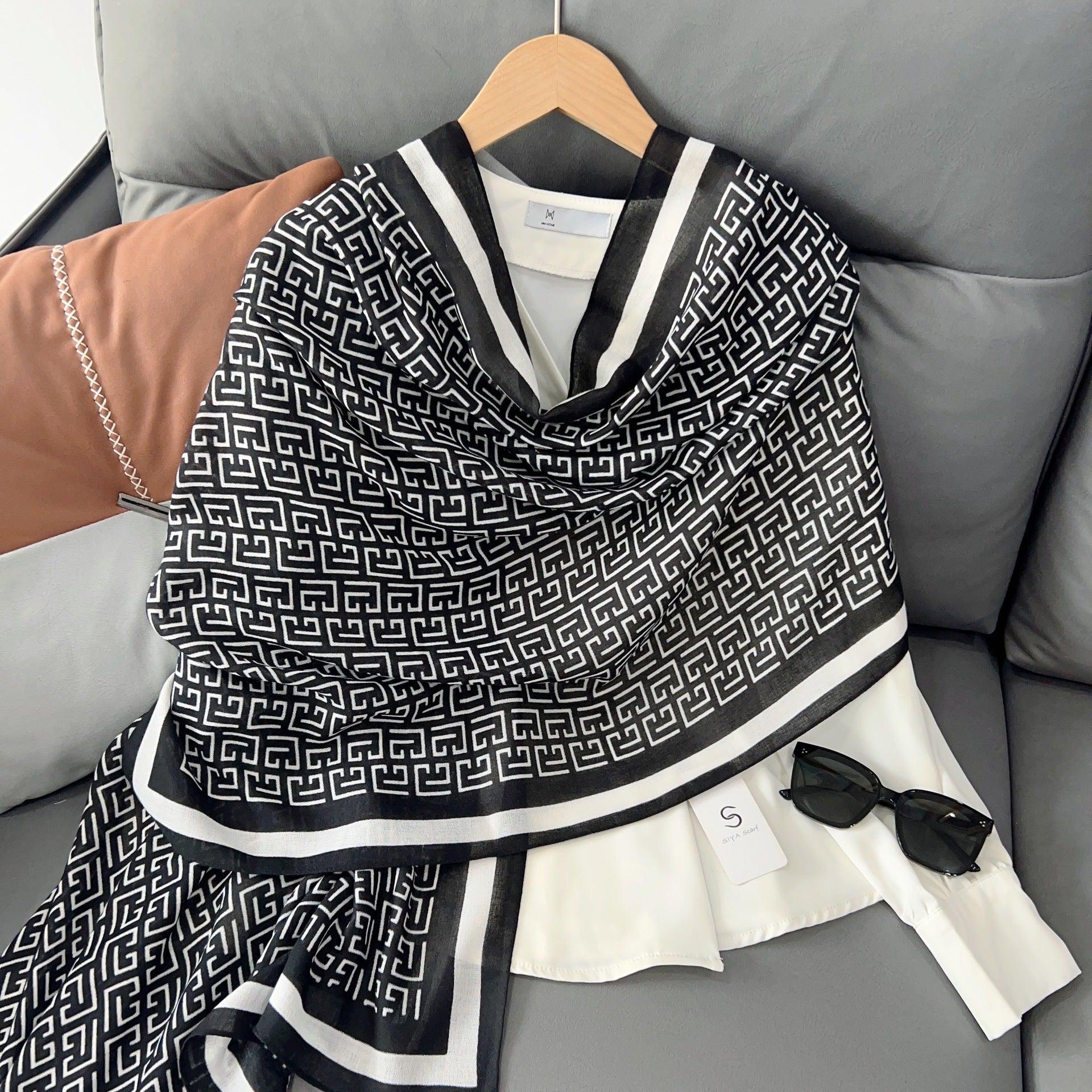 MH057 Lettered Rayon And Linen Hijab - Image 3
