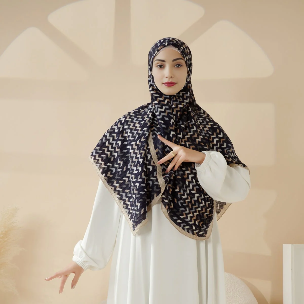 MH094 Printed Pleated Cotton and Linen Blend Shawl - Image 2