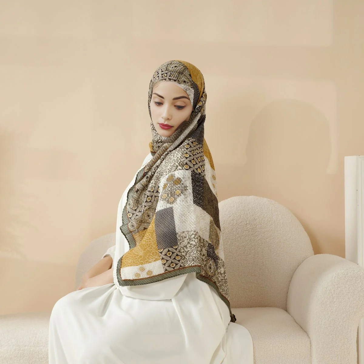 MH094 Printed Pleated Cotton and Linen Blend Shawl - Image 3