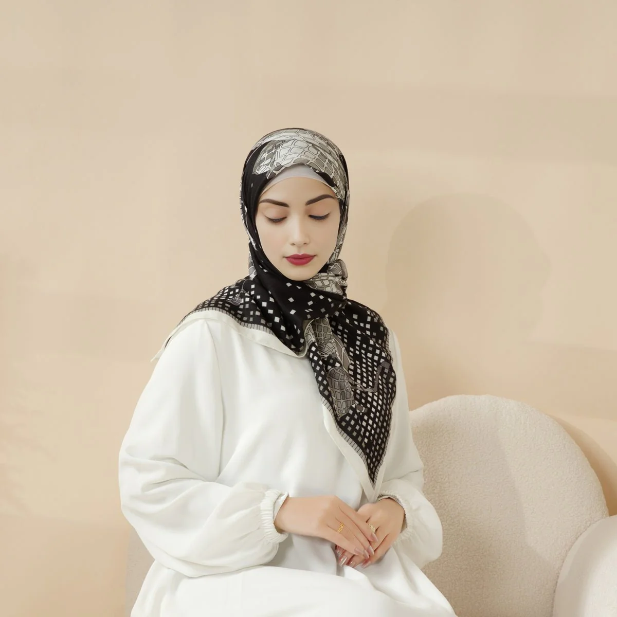 MH096 Printed Cashmere Touch Square Hijab - Image 2