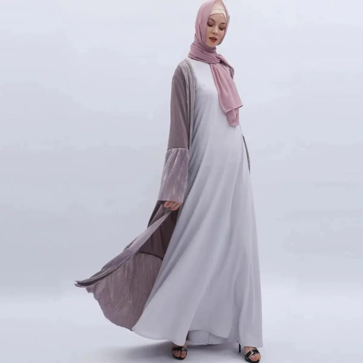 MO 001 Trumpet Sleeve Open Abaya With Pleated Design - Image 6
