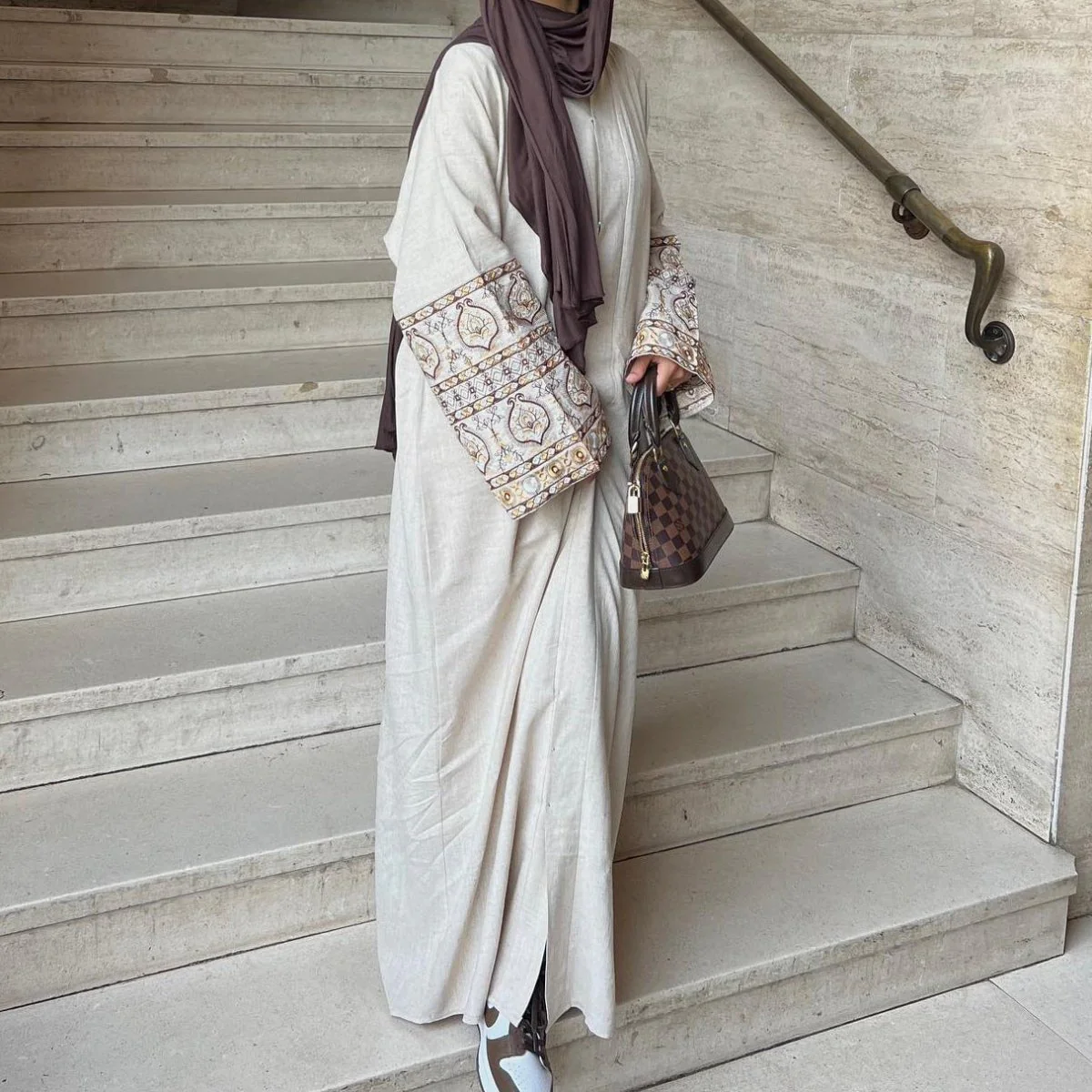 Exquisite Embroidery Set Open Abaya (MOA039) - Image 9
