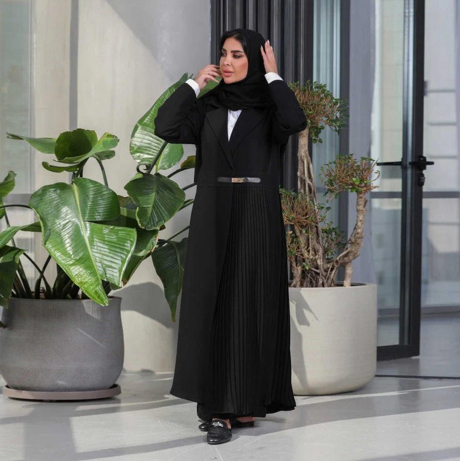Stylish Leather Buttoned Pleated Abaya (MOA082) - Image 3