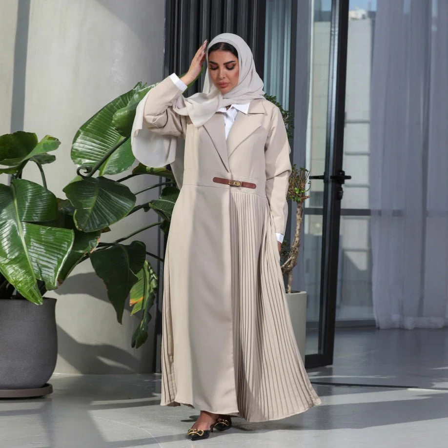 Stylish Leather Buttoned Pleated Abaya (MOA082) - Image 6