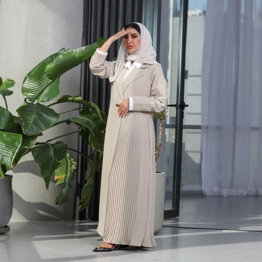 Stylish Leather Buttoned Pleated Abaya (MOA082) - Image 8