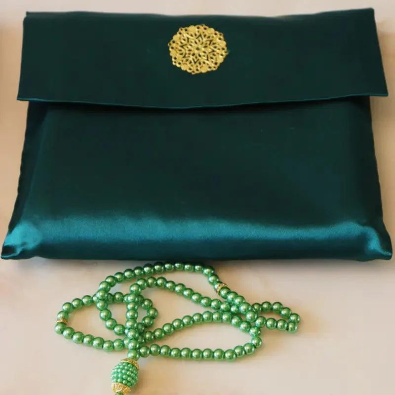 Luxury Prayer Mat and Tasbeeh Set (MR048) - Image 9