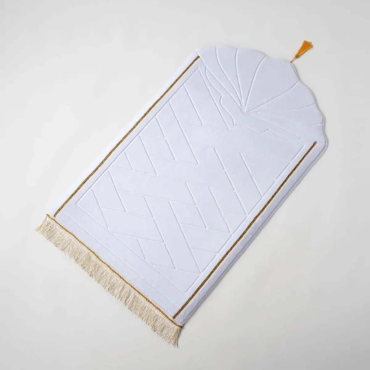 MR053 Thickened Embossed Flannel Prayer Mat - Image 4