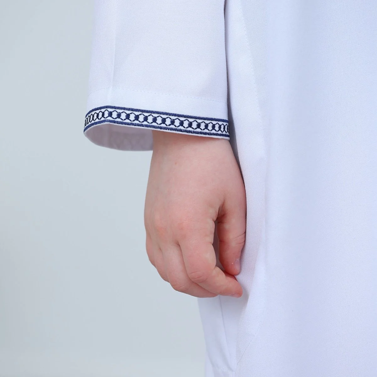 Muslim Boys Embroidered Hooded Thobe with Pockets (MKB014) - Image 8
