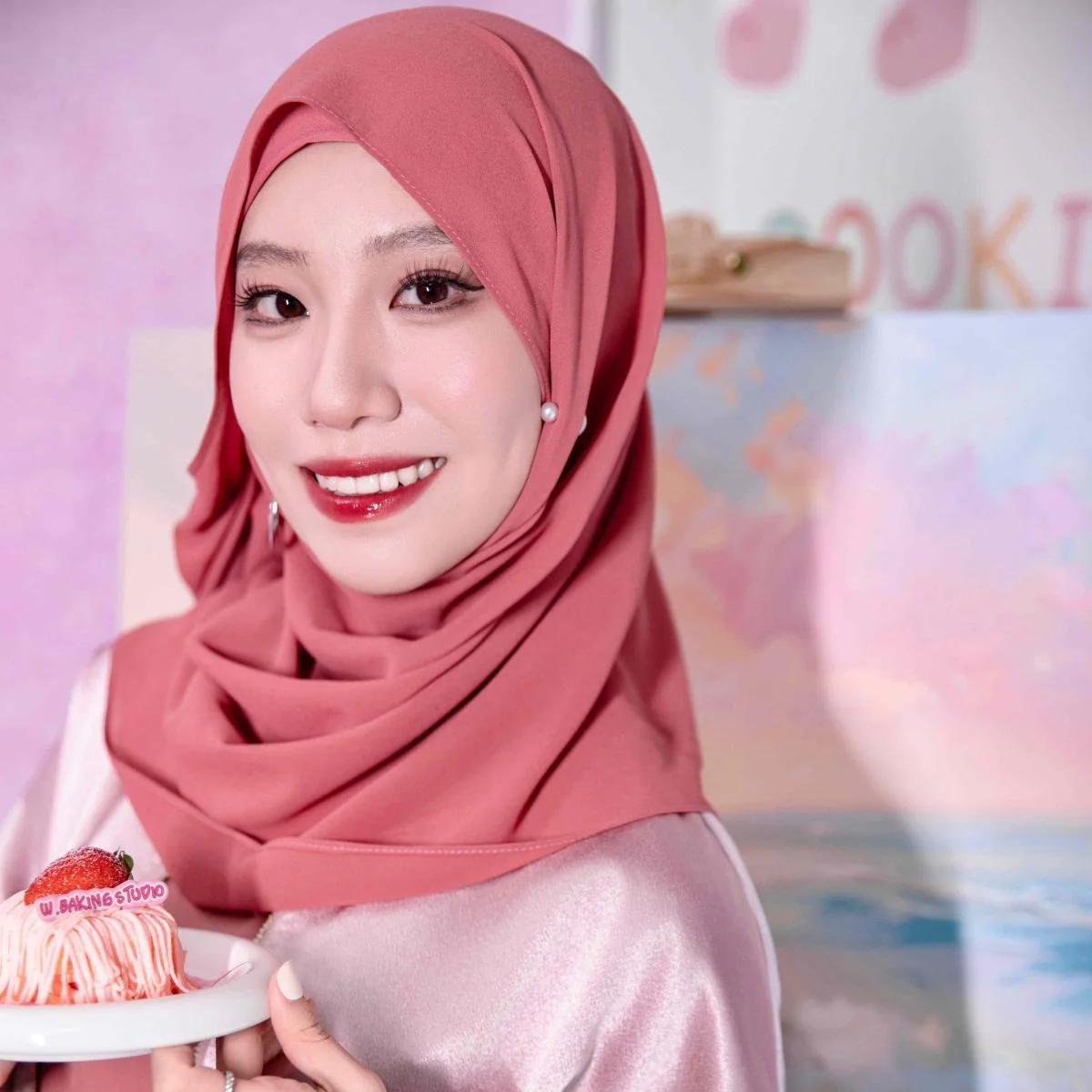 Muslim Elegant Chiffon Wrap Hijab Set with Matching Big Earrings & Pearl Earrings (MH119) - Image 18
