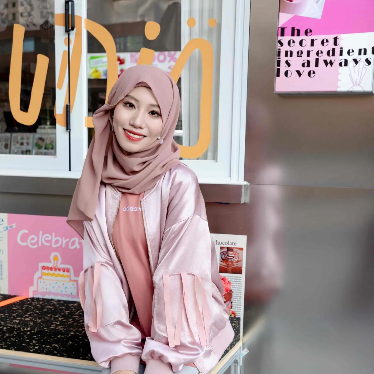 Muslim Elegant Chiffon Wrap Hijab Set with Matching Big Earrings & Pearl Earrings (MH119) - Image 22