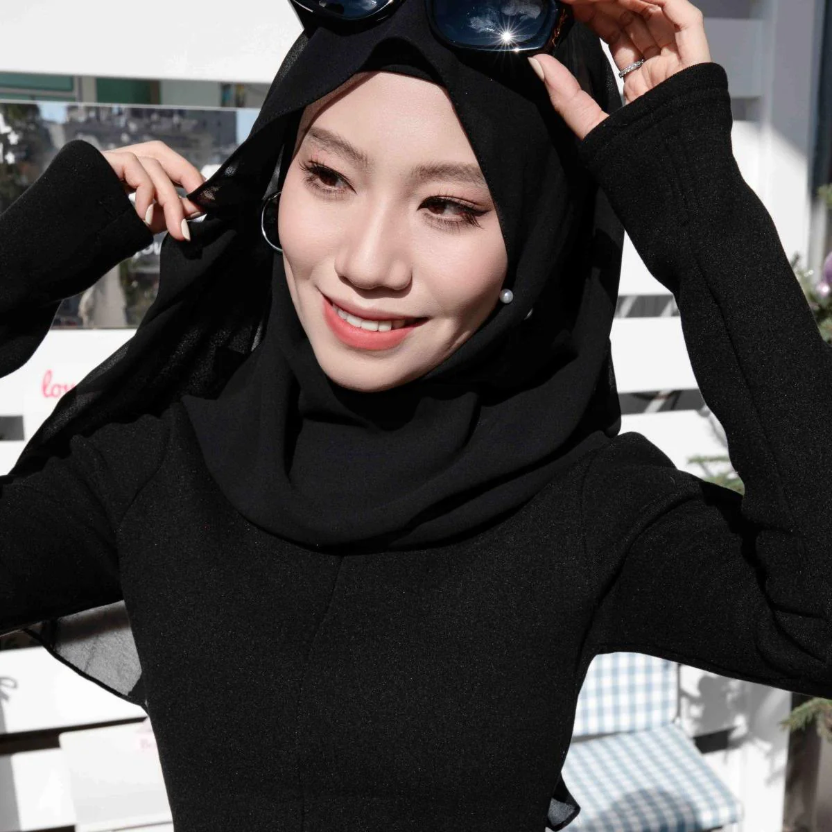 Muslim Elegant Chiffon Wrap Hijab Set with Matching Big Earrings & Pearl Earrings (MH119) - Image 26