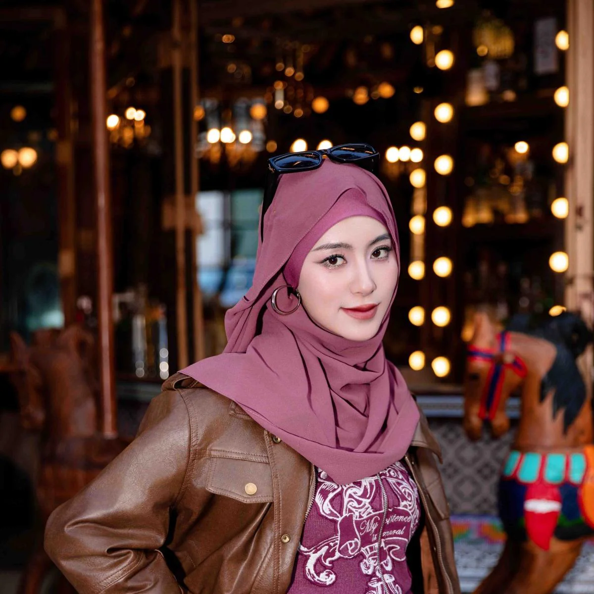 Muslim Elegant Chiffon Wrap Hijab Set with Matching Big Earrings & Pearl Earrings (MH119) - Image 3