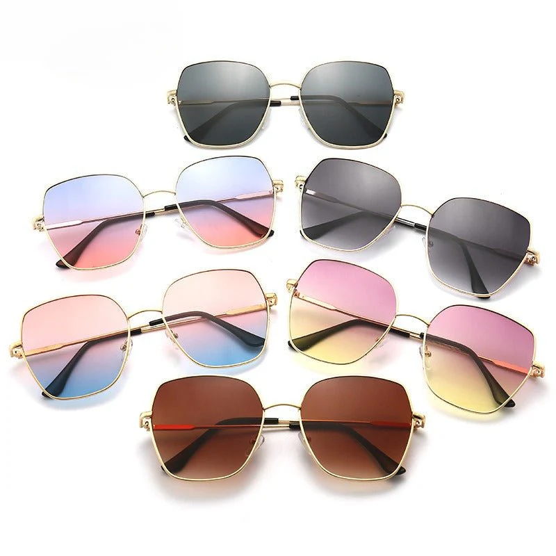 Oversized Gradient Sunglasses for Women – Face-Slimming Fashion Statement (MAC263) - Image 2