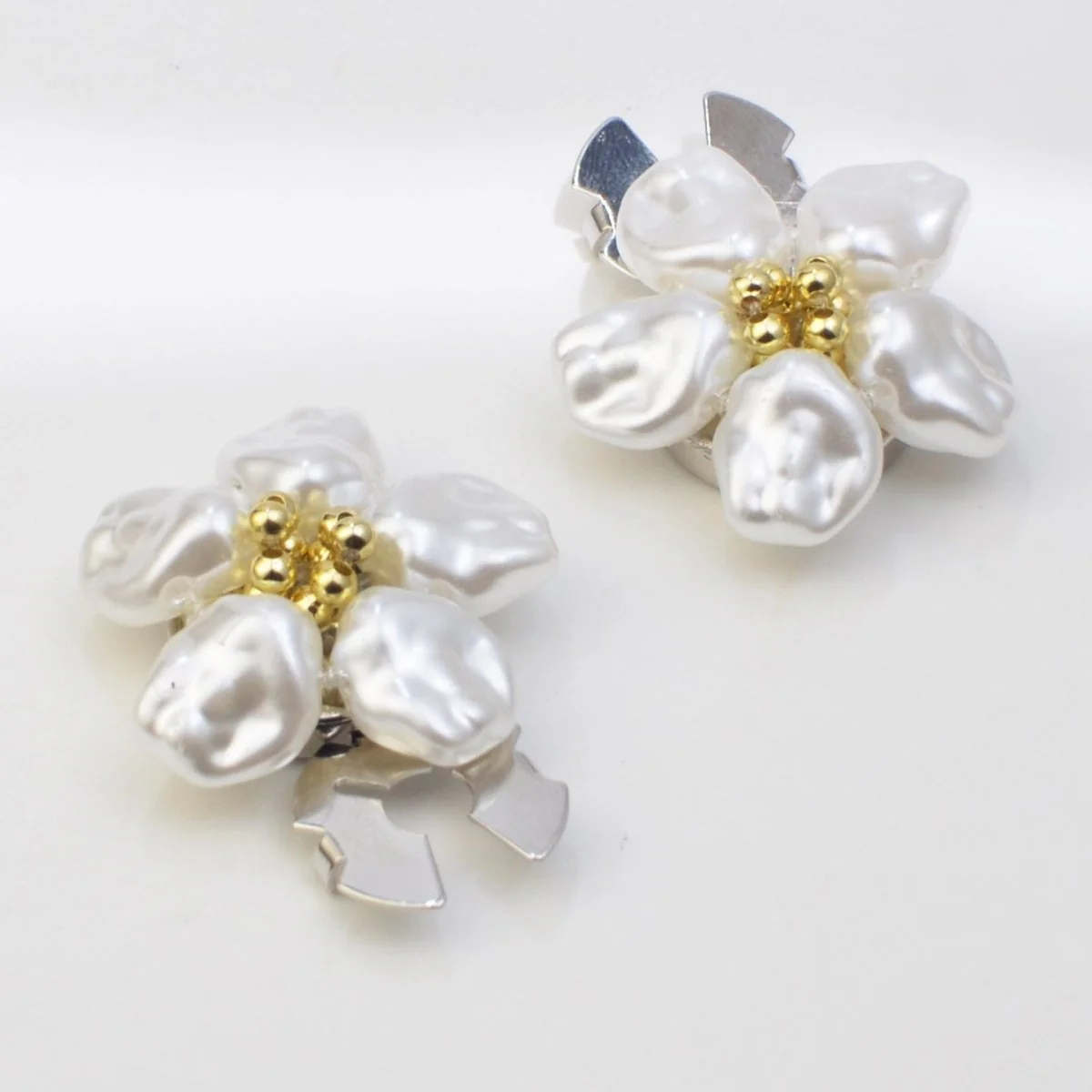 Pearl Flower Button Covers | Decorative Shirt Button Clips(MAC358) - Image 5