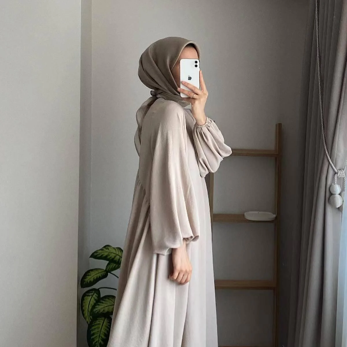 Relaxed Fit Lantern Sleeves Crepe Abaya (MA190) - Image 23
