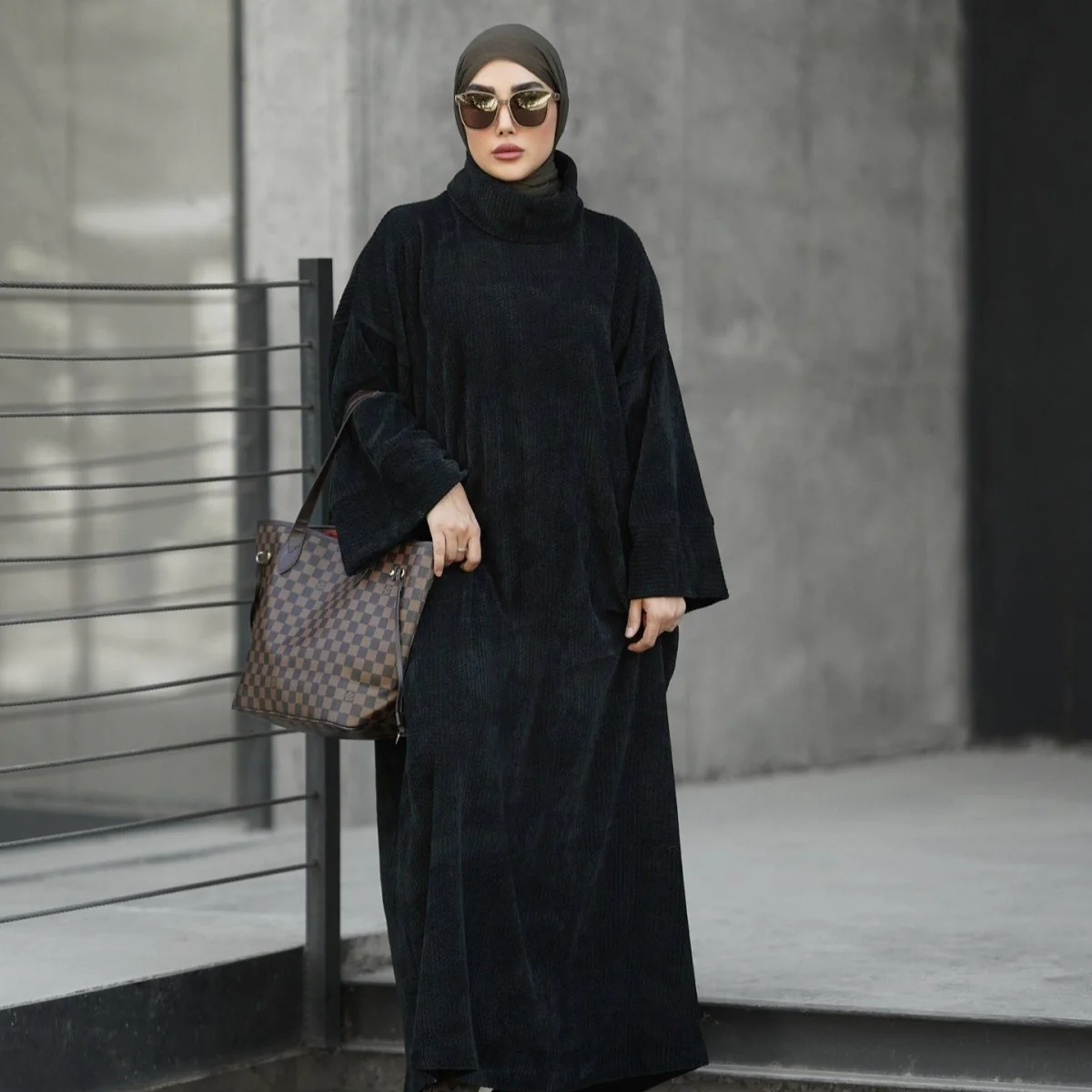 Relaxed Turtleneck Abaya with Pockets (MA383) - Image 6