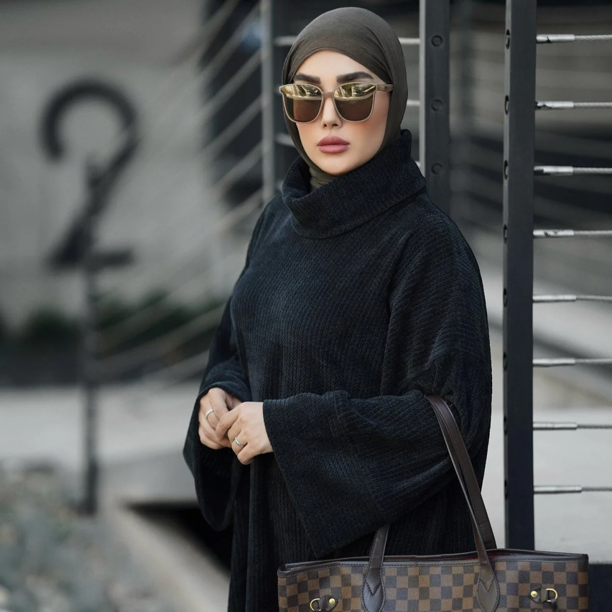 Relaxed Turtleneck Abaya with Pockets (MA383) - Image 7