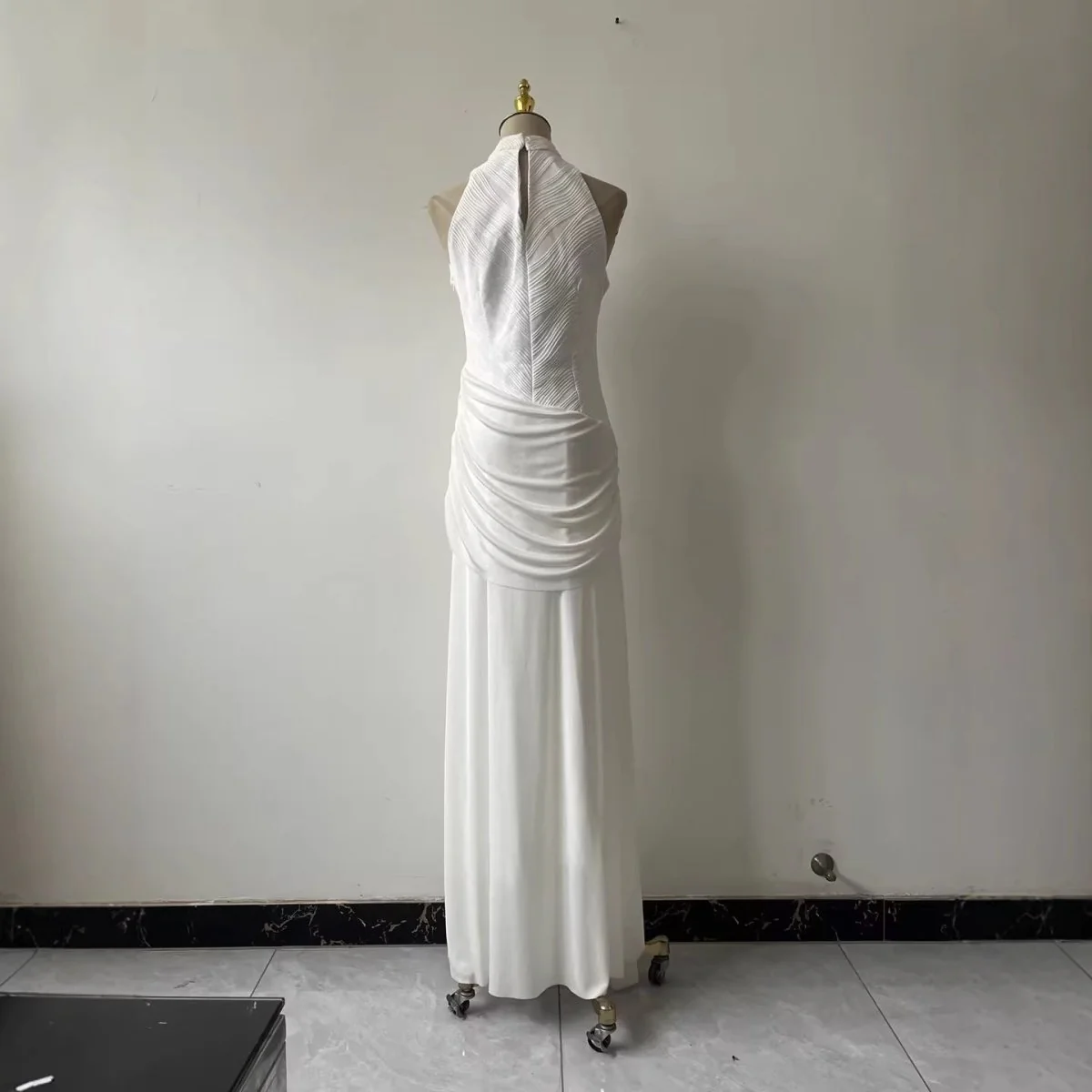 Sleeveless High Neck Gown(MS362) - Image 4
