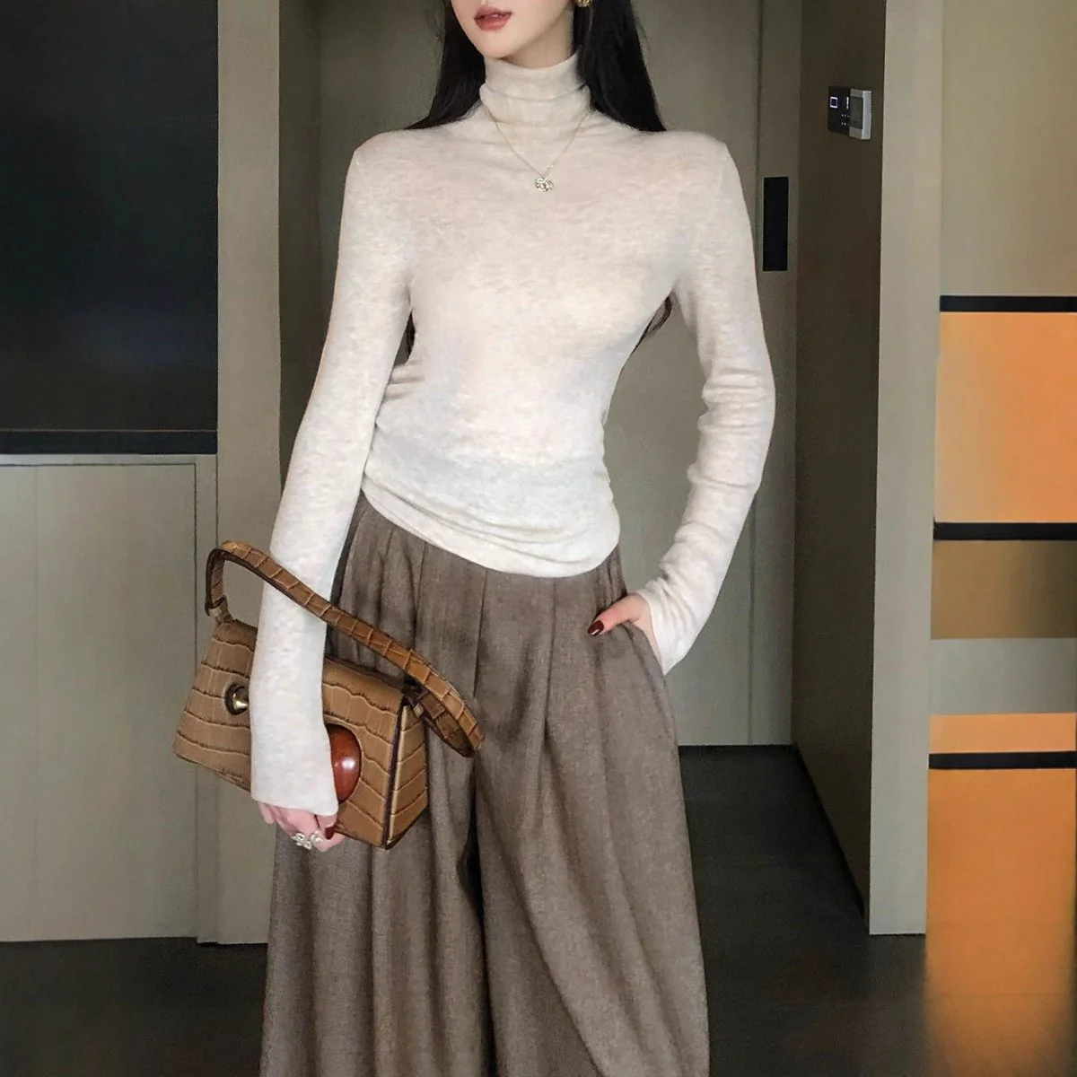 Soft Wool Blend Turtleneck Base Layer Top(MS179) - Image 5