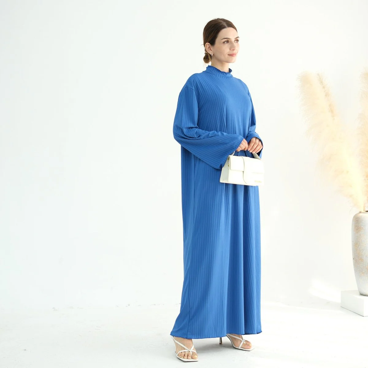 Solid Colour Standing Collar Pit Print Abaya (MA118) - Image 11