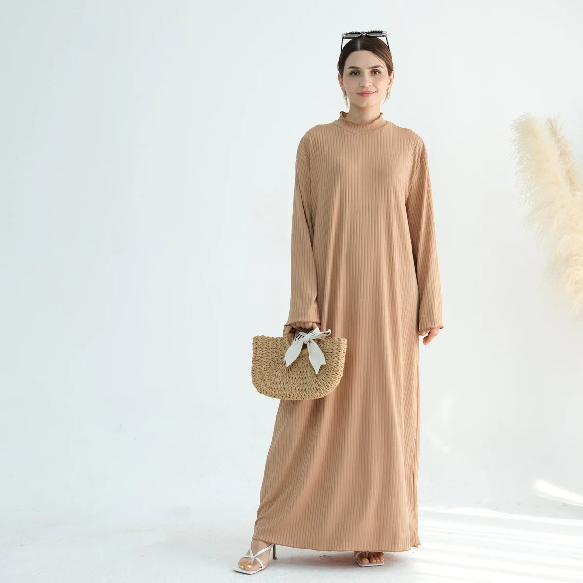 Solid Colour Standing Collar Pit Print Abaya (MA118) - Image 7
