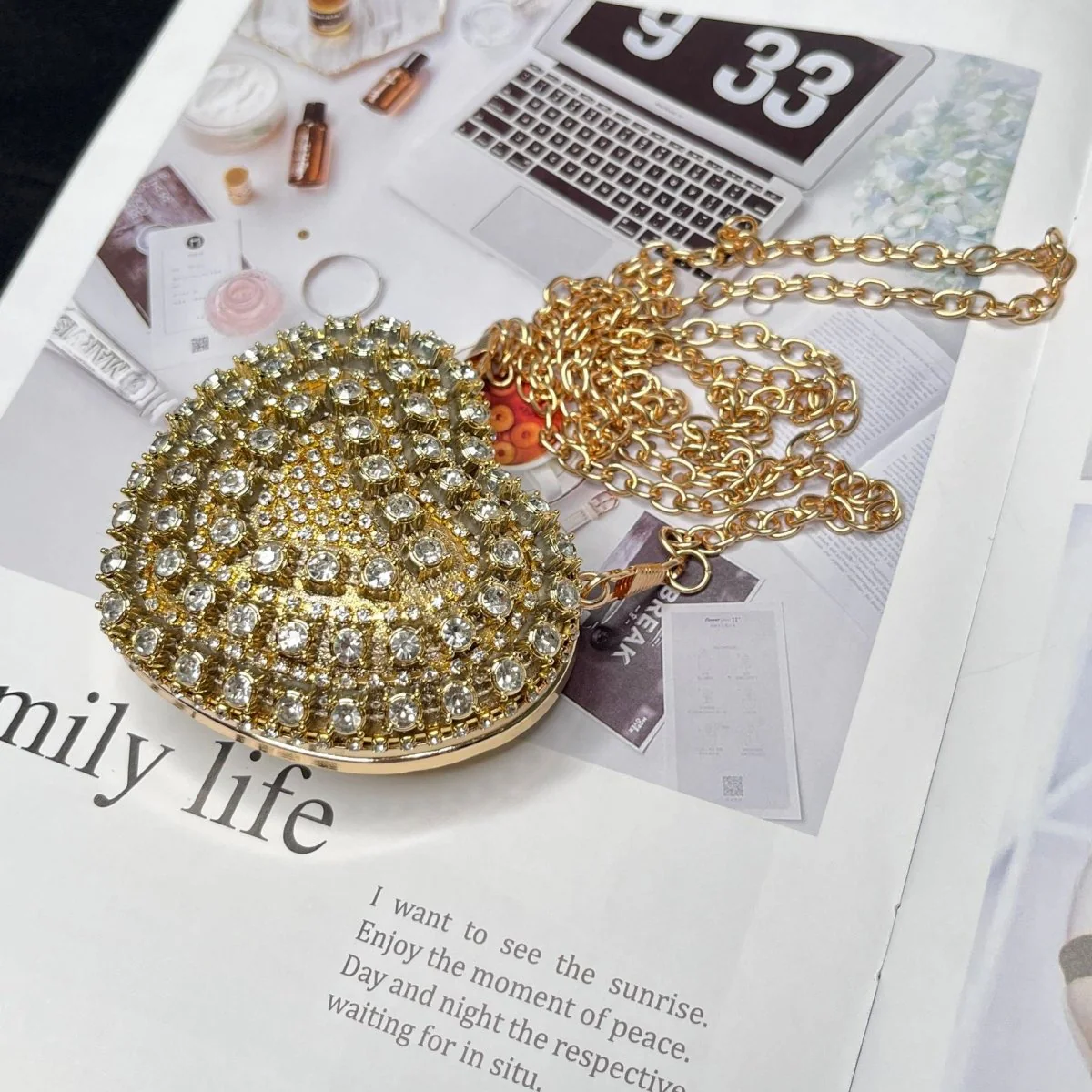 Sparkling Heart-Shaped Crossbody Bag Everyday Glam Diamond-Studded Mini Purse (MAC279) - Image 17