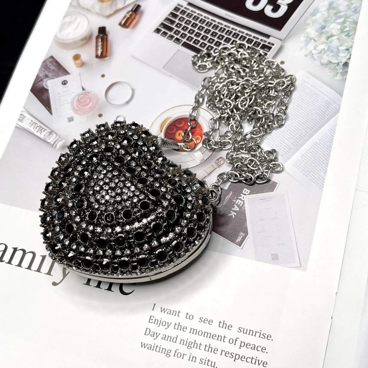 Sparkling Heart-Shaped Crossbody Bag Everyday Glam Diamond-Studded Mini Purse (MAC279) - Image 18