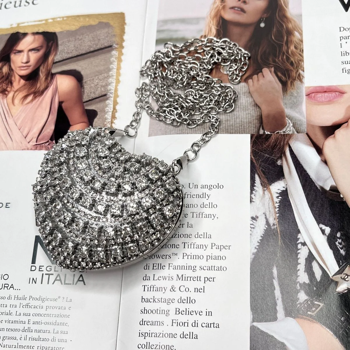 Sparkling Heart-Shaped Crossbody Bag Everyday Glam Diamond-Studded Mini Purse (MAC279) - Image 25