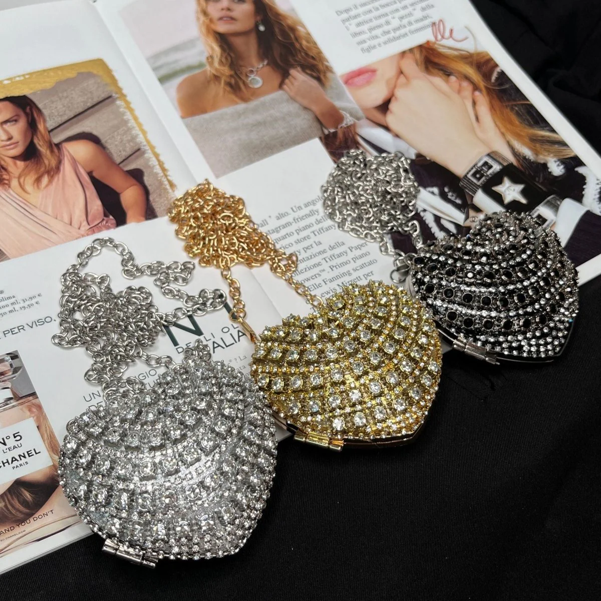 Sparkling Heart-Shaped Crossbody Bag Everyday Glam Diamond-Studded Mini Purse (MAC279) - Image 4