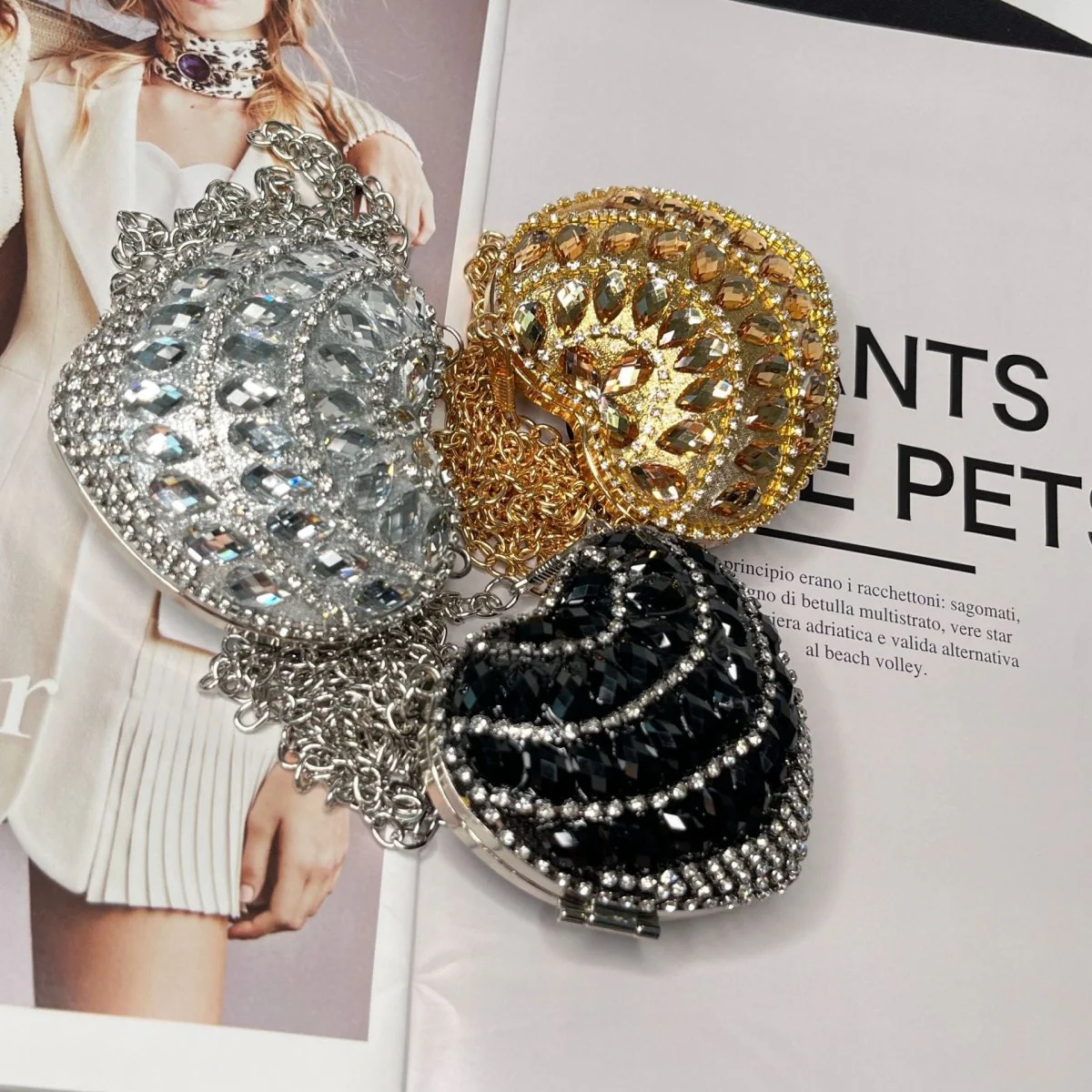 Sparkling Heart-Shaped Crossbody Bag Everyday Glam Diamond-Studded Mini Purse (MAC279) - Image 9
