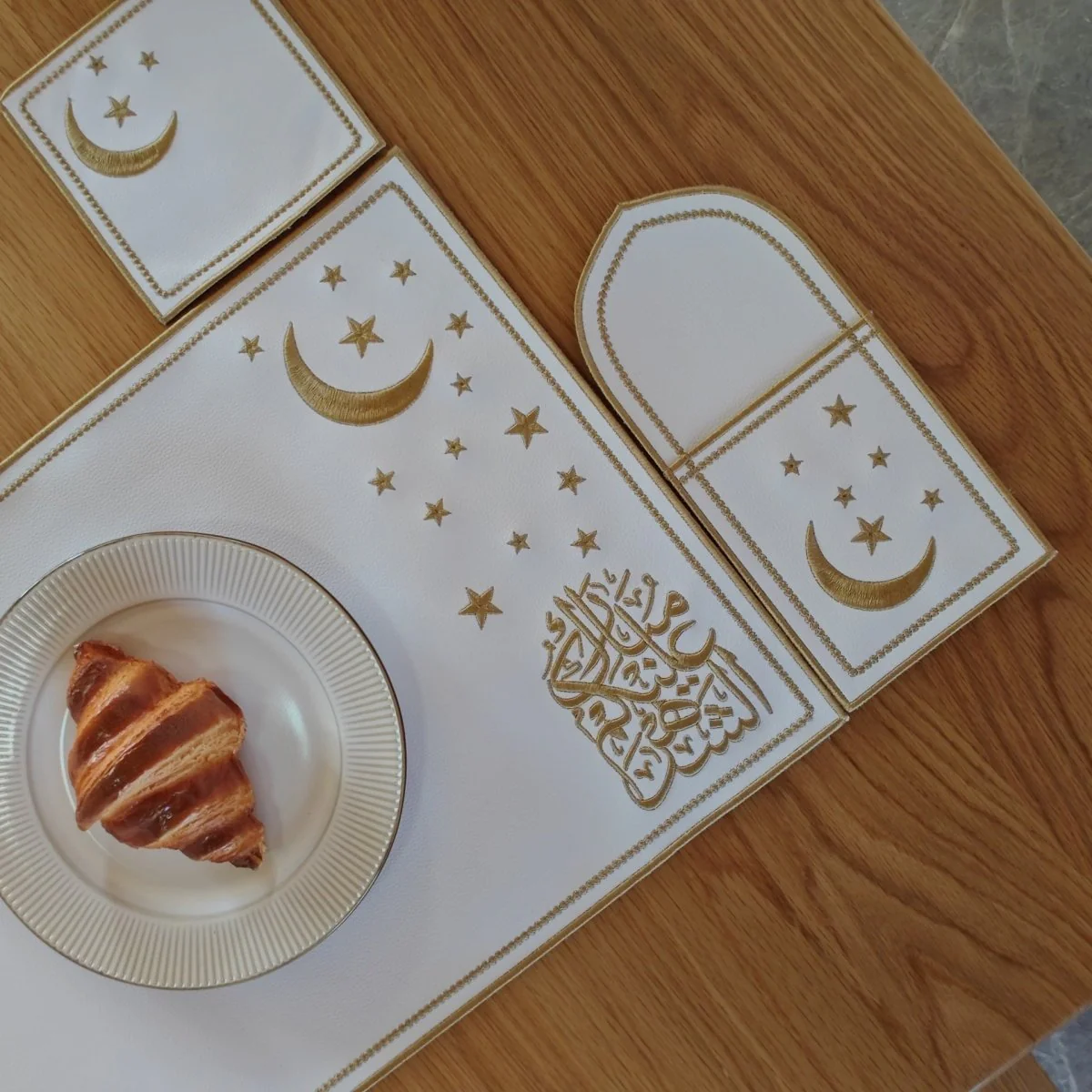 Star & Crescent Embroidered Leather Placemat Set | 3-Piece Dining Table Decor (MAC390) - Image 4